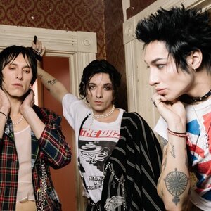 Palaye Royale